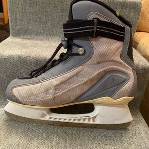 Womens Nike ice skates